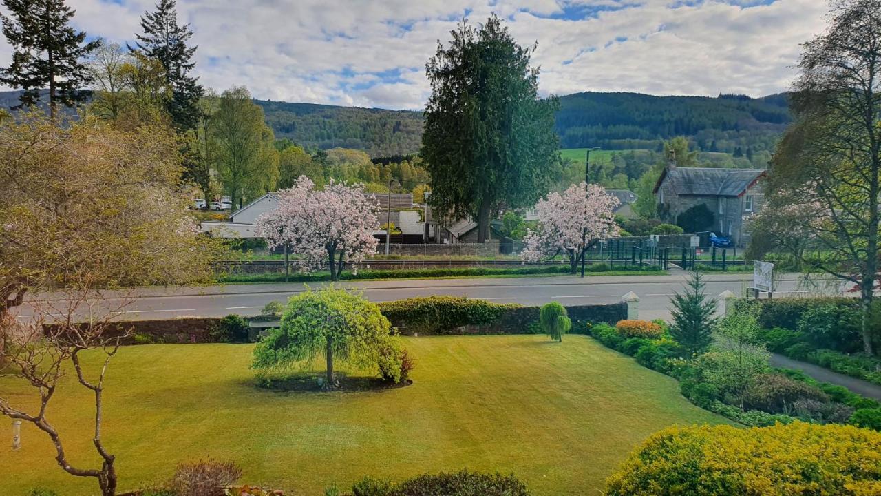 Willows Bed & Breakfast Pitlochry Exterior photo